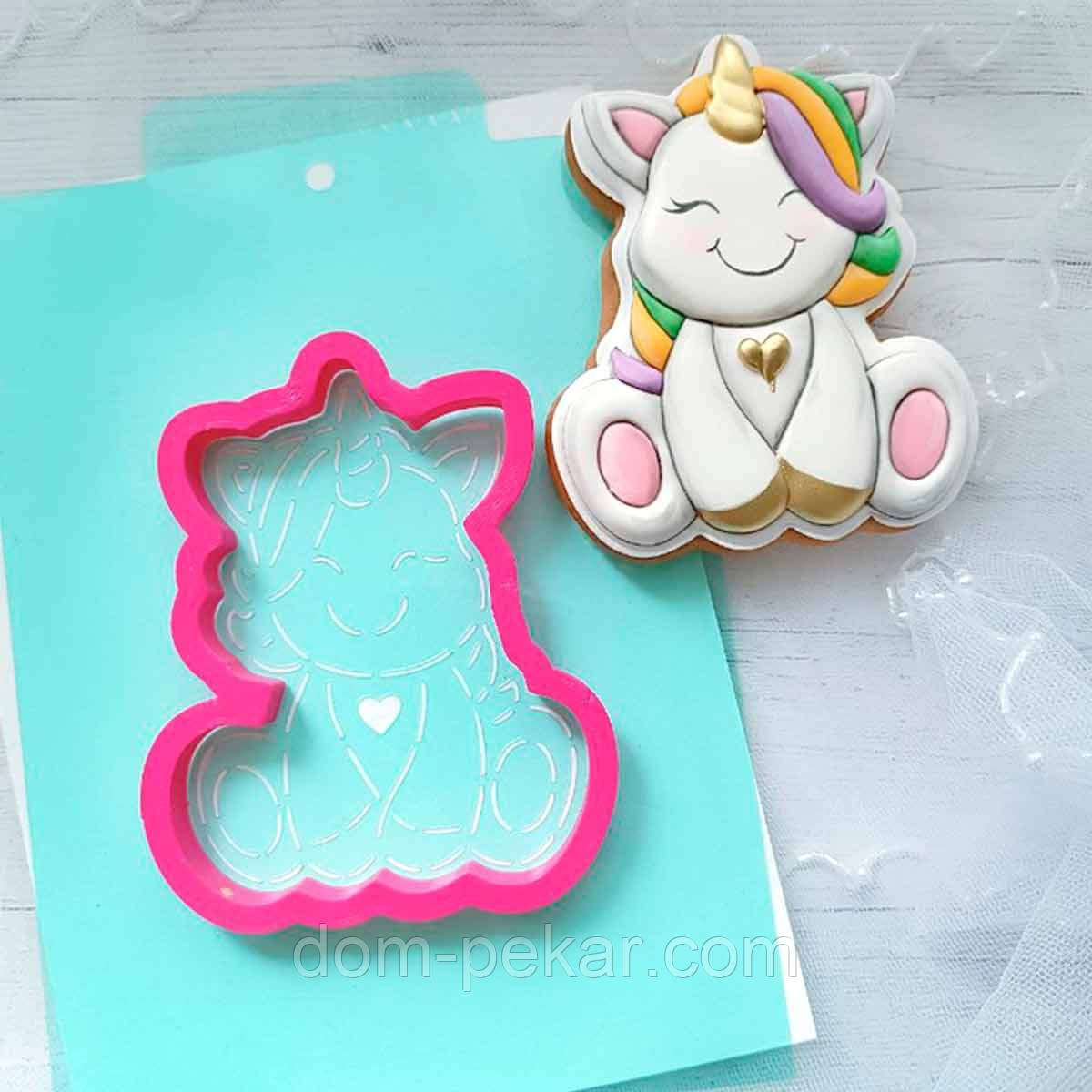 Єдиноріг 1 вирубка з трафаретом 10*7,7 см (TR-2)