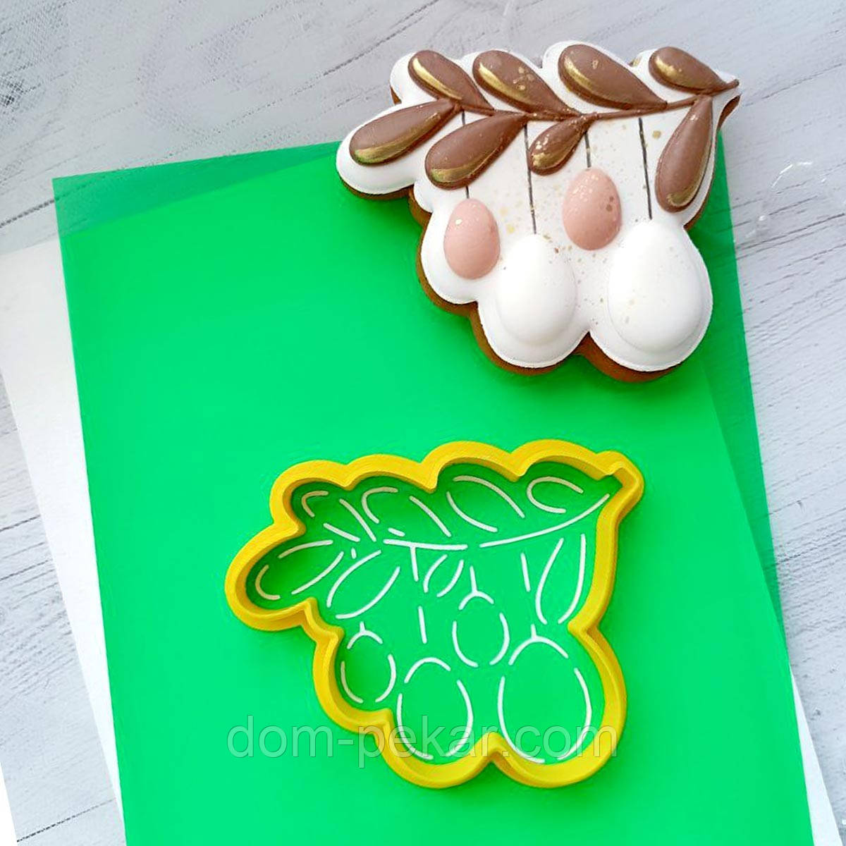 Гілочка великодня вирубка з трафаретом 6,5*8 см (TR-2)