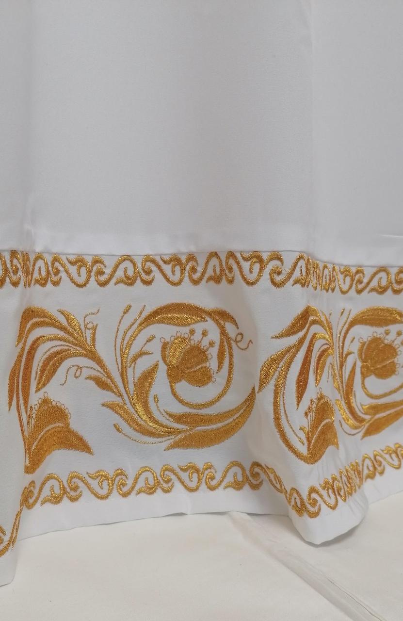 Підризник з вишивкою золоті узори квітів (тканина алоба)