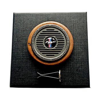 Ароматизатор металевий з деревом у дефлектор авто Ford mustang