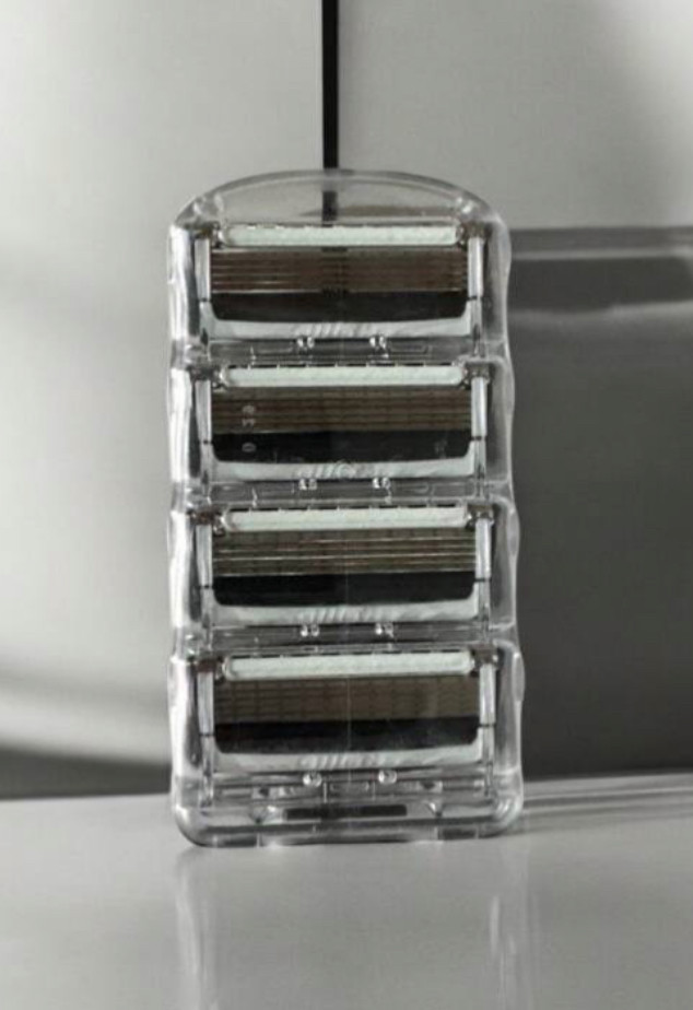Gillette Fusion ProShield White Sensitive для чутливої шкіри 4 шт змінні касети для гоління, фото 1
