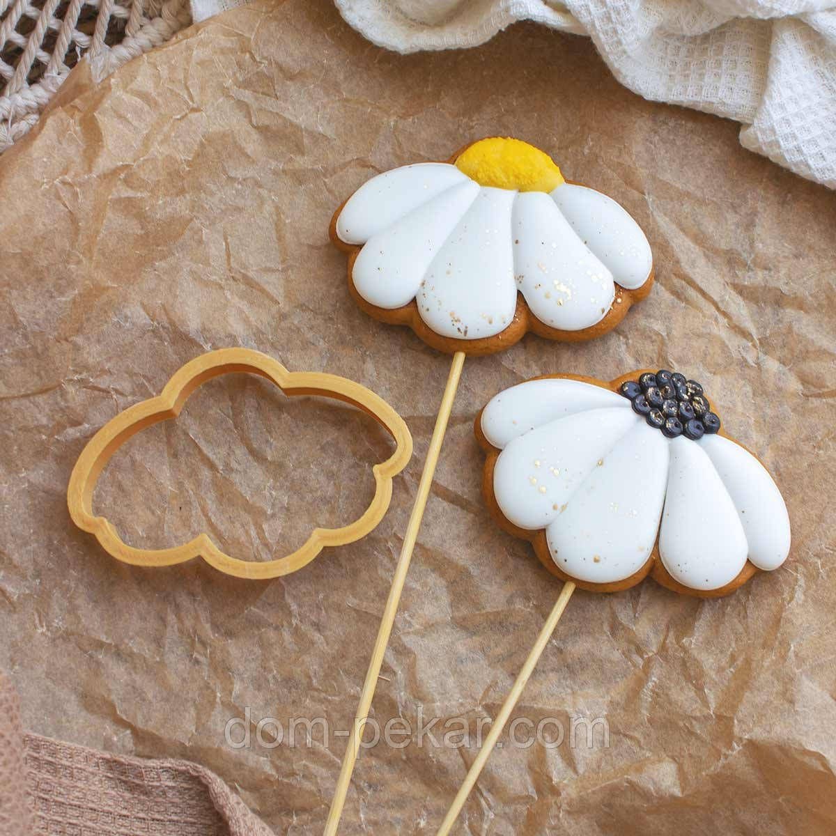 Ромашка вирубка для пряників 5,5*8,5 см (3D)