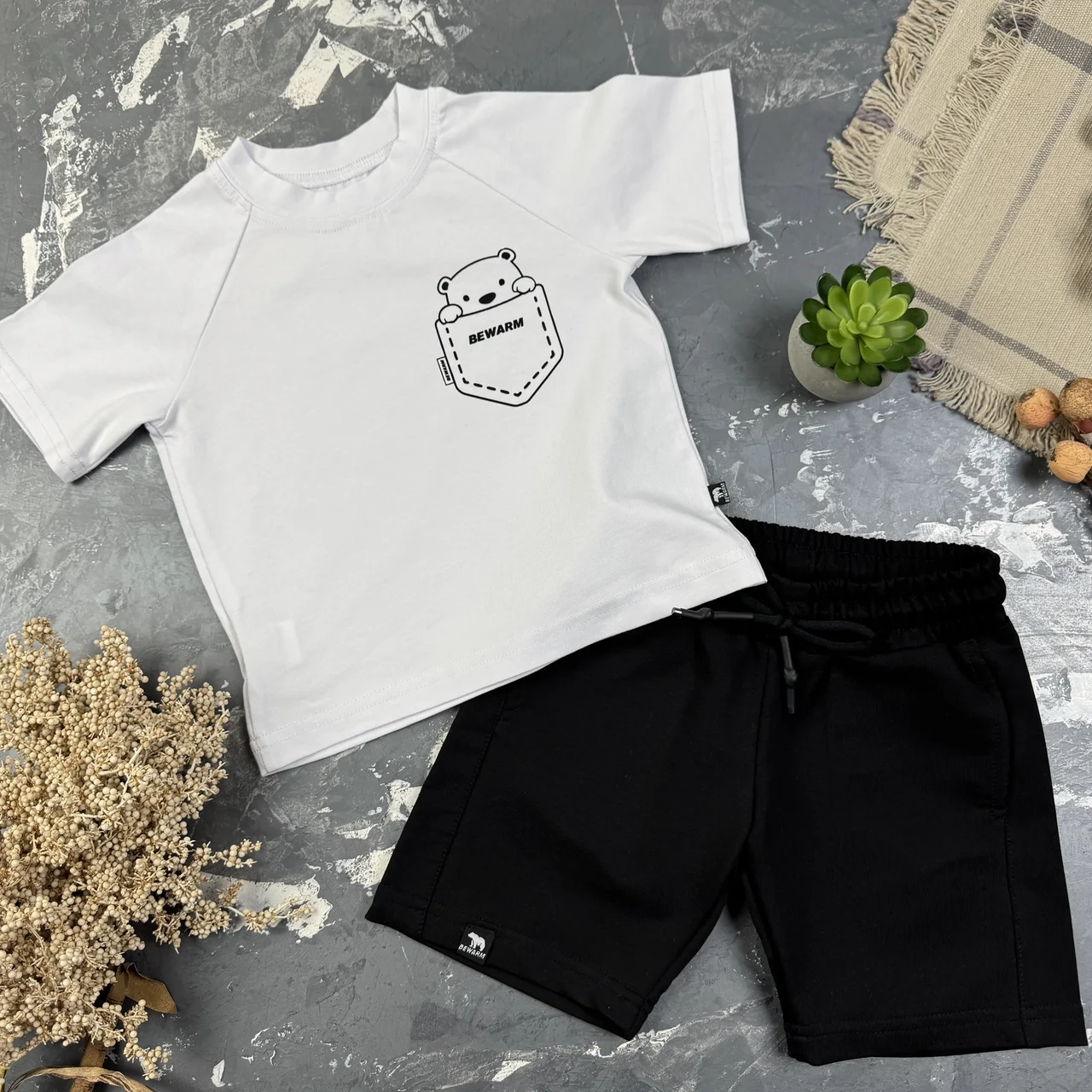 Дитячий костюм шорти + футболка Ведмедик у кишені Чорний/Білий, фото 1