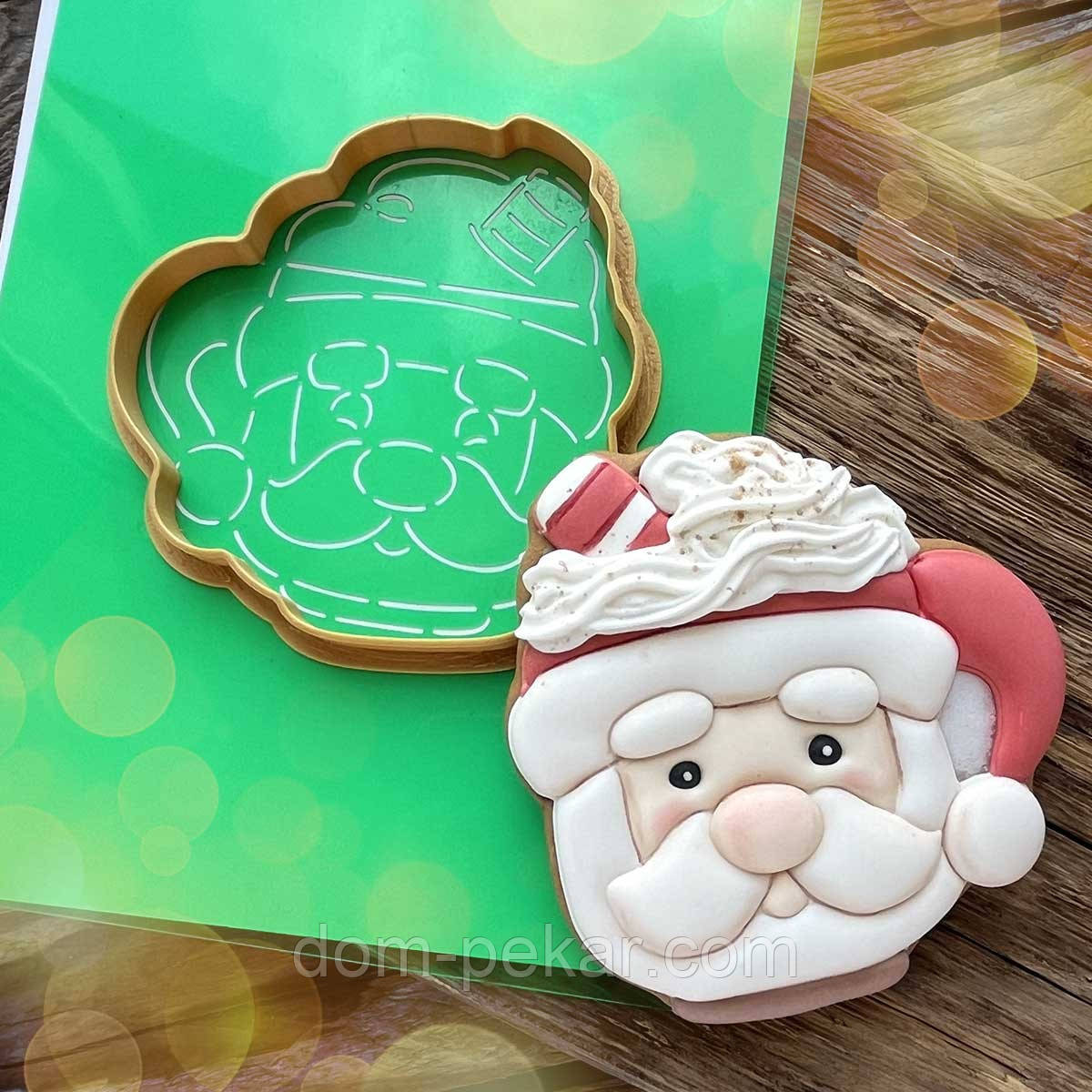 Капучіно Санта вирубка з трафаретом 9,2*8,8 см (TR-2)