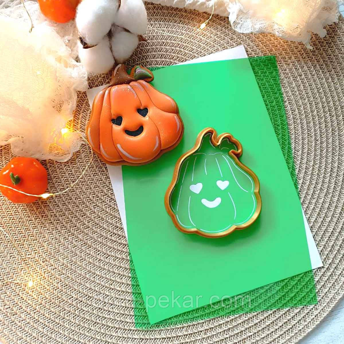 Гарбуз 8 вирубка з трафаретом 8*7 см (TR-2)