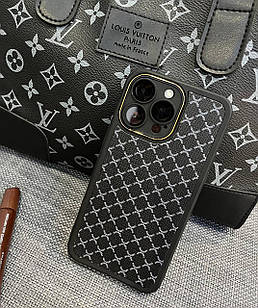 Чехол для iPhone 15 Pro Max "LV Style"в стилі Louis Vuitton чорний з золотою оправою