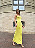 Жовта жіноча лаконічна літня облягаюча еластична сукня на бретелях з віскози по фігурі довжини максі, фото 4