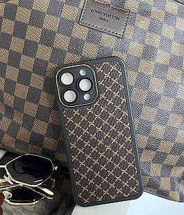 Чехол для iPhone 15 Pro Max "LV Style"в стилі Louis Vuitton Brown з золотою оправою