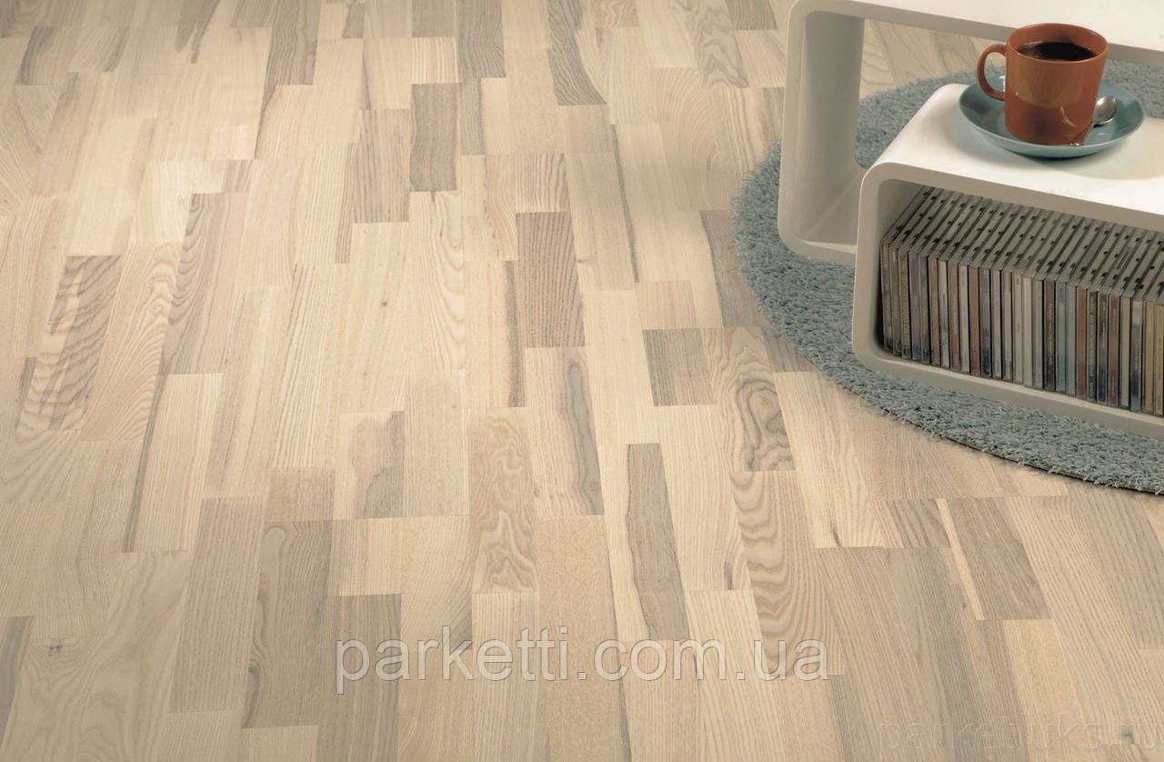 Паркетна дошка Focus Floor Ясен Mistral White 3-смуговий, білий матовий лак, фото 1