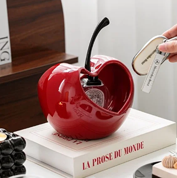 Фруктовниця - цукерниця у формі яблука червоного кольору, 21х17х16 см