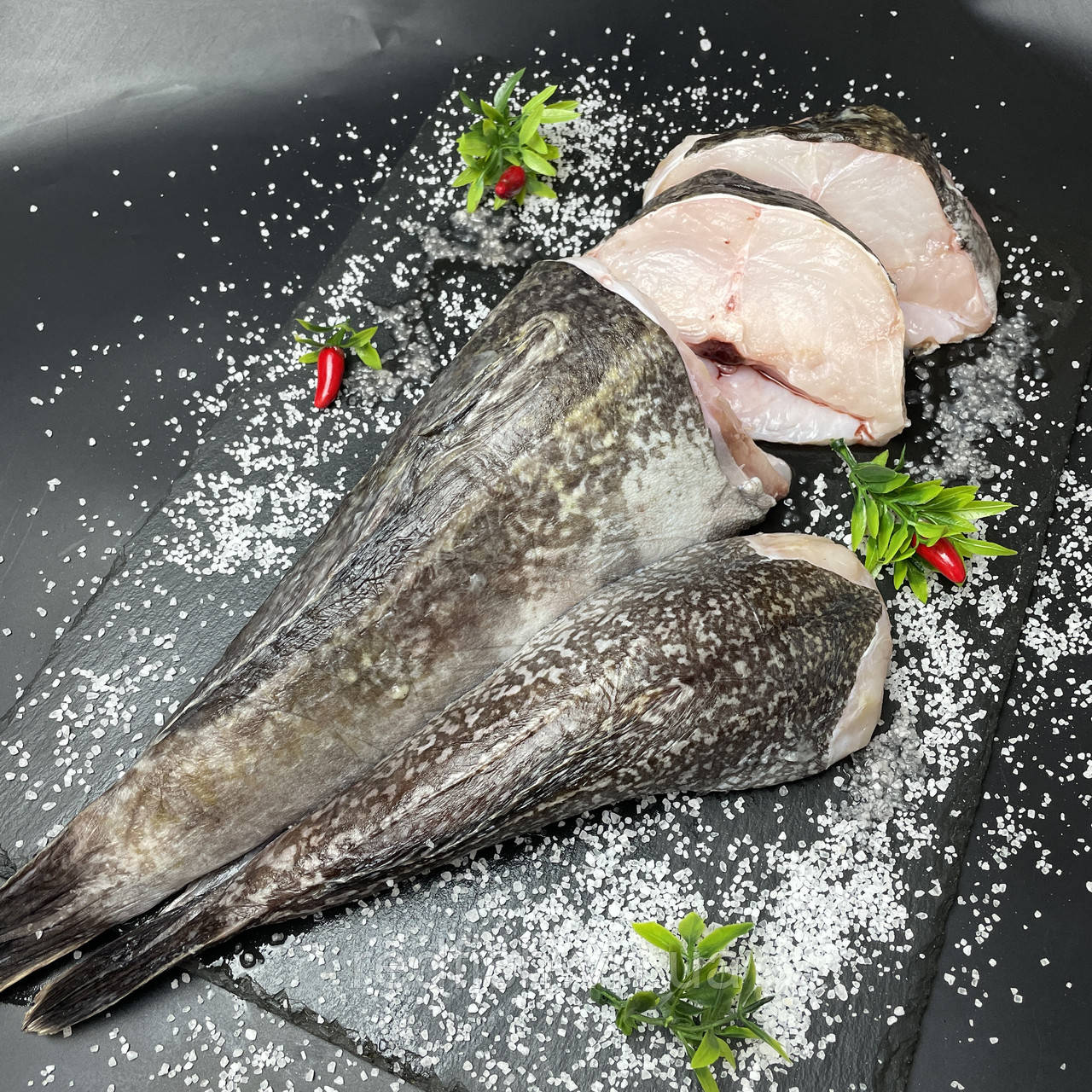 Морожений морський чорт без голови