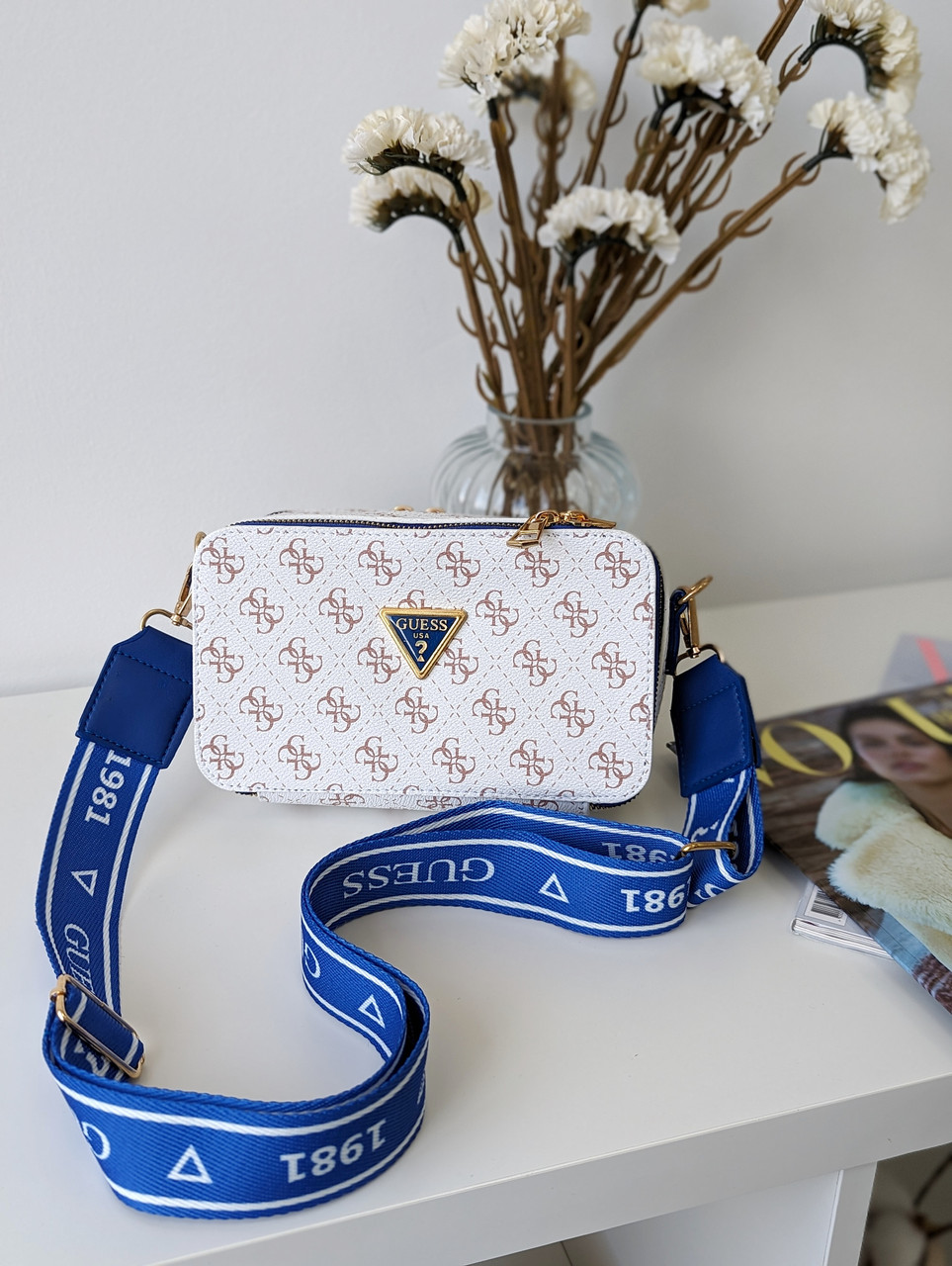 Жіноча сумка Guess The Snapshot Bag White Blue Біла Екошкіра Крос Боді на 2 відділення широкий ремінь Гесс, фото 1