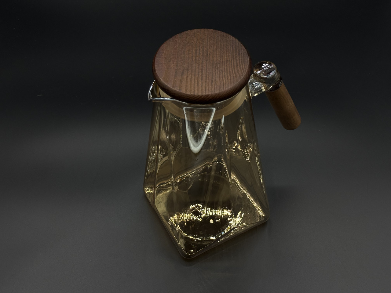 Скляний глечик з кришкою 1,8л, фото 1