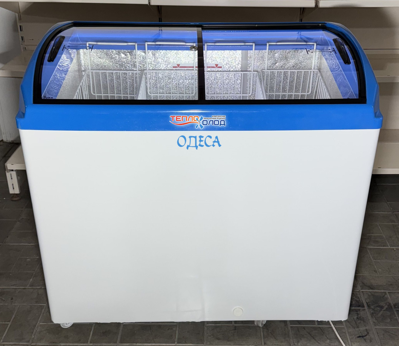 Морозильний лар Juka 300 Л з підсвіткою.