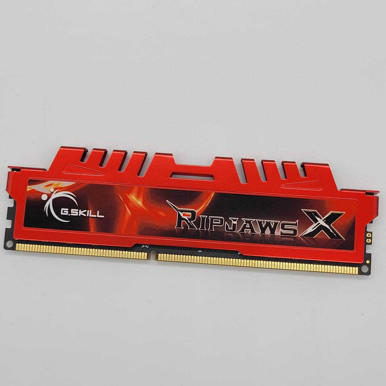 Ігрова оперативна пам'ять G.Skill RipjawsX DDR3 4Gb 1600MHz PC3-12800U 2R8 CL9 (F3-12800CL9Q-16GBXL) Б/В