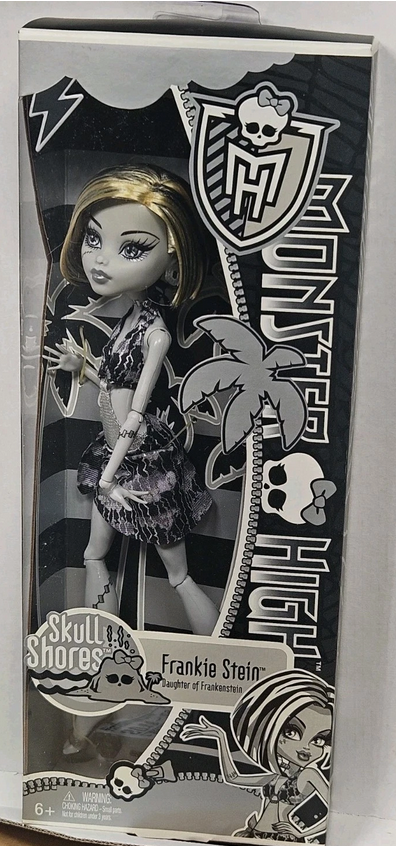 Кукла лялька Monster High 2022 Frankie Stein Skull Shores Black and White Монстер Хай Френкі Штейн, фото 1
