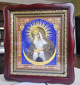 Ікона Остробрамська Пресвята Богородиця у темному фігурному кіоті під склом, розмір кіота 32×28, сюжет 20×24.