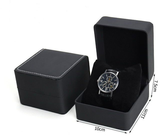 Подарочная коробка для браслетов черная. Стильный футляр с подушечкой и упаковкой Подарочная коробка для браслетов черная. Стильный футляр с подушечкой и упаковкой