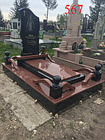 Одинарний пам'ятник із каменів лізник, габро й лабрадорит з іконою й оградкою