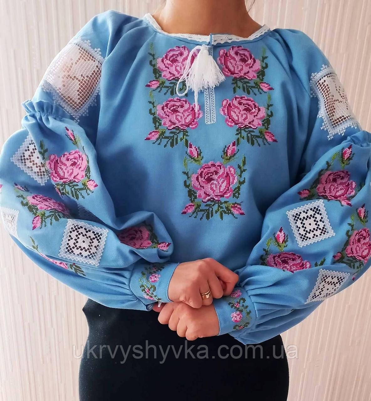 Вишиванка блакитного кольору "Черемшина"