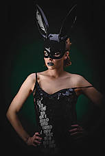 Маска кролика PlayBoy RESTEQ 36 см - чорна глянцева костюмна маска для вечірок, косплею та Геловіну, фото 2