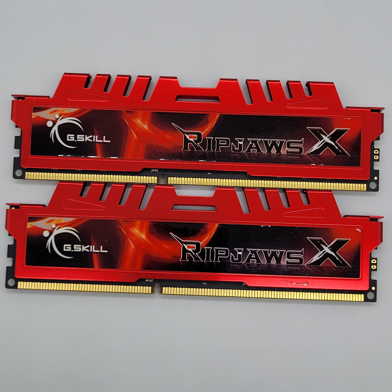 Комплект оперативної пам'яті G.Skill RipjawsX DDR3 8Gb (2x4Gb) 1866MHz PC3-14900U 2R8 CL9 (F3-14900CL9D-8GBXL) Б/В