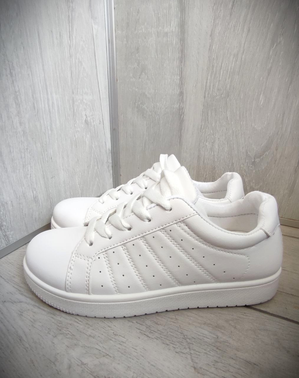 Кросівки жіночі класичні екошкіра 37 р. 22,8 см білі (CR8558-wh37), фото 1