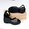 Елегантні замшеві закриті чорні босоніжки голограма рептилія, фото 9