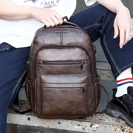 Чоловічий рюкзак Lorian зі штучної шкіри з відділенням для ноутбука темно-коричневий з USB-портом, фото 1