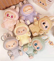 Іграшка фігурка-брелок Labubu Лабубу сидяча 12см, колір асорті - сюрприз 255204