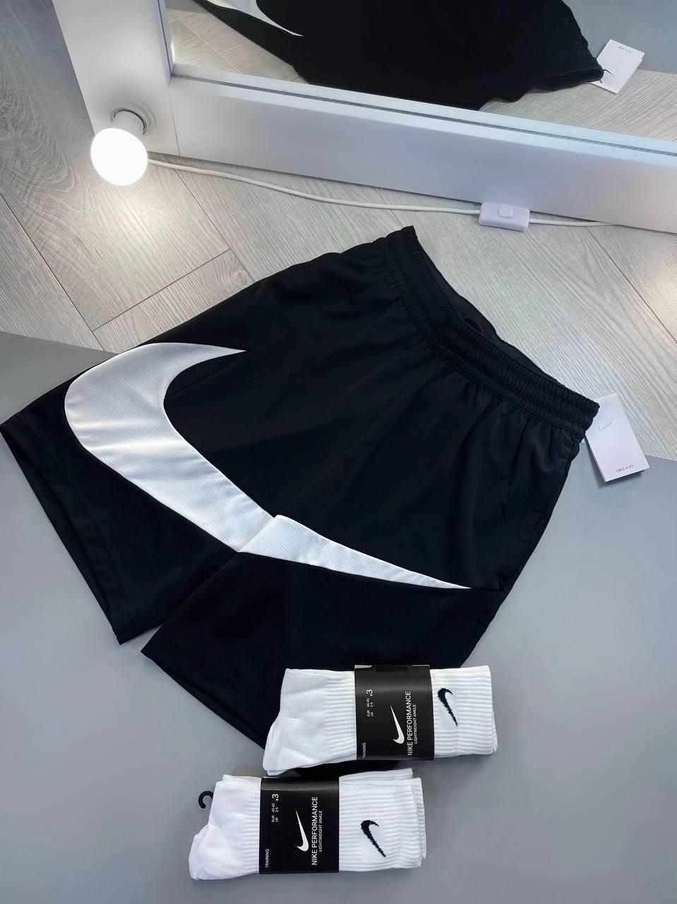 Чоловічі спортивні шорти Nike Big Swoosh Black шорти Найк Біг Свуш чорні пряме лого літо