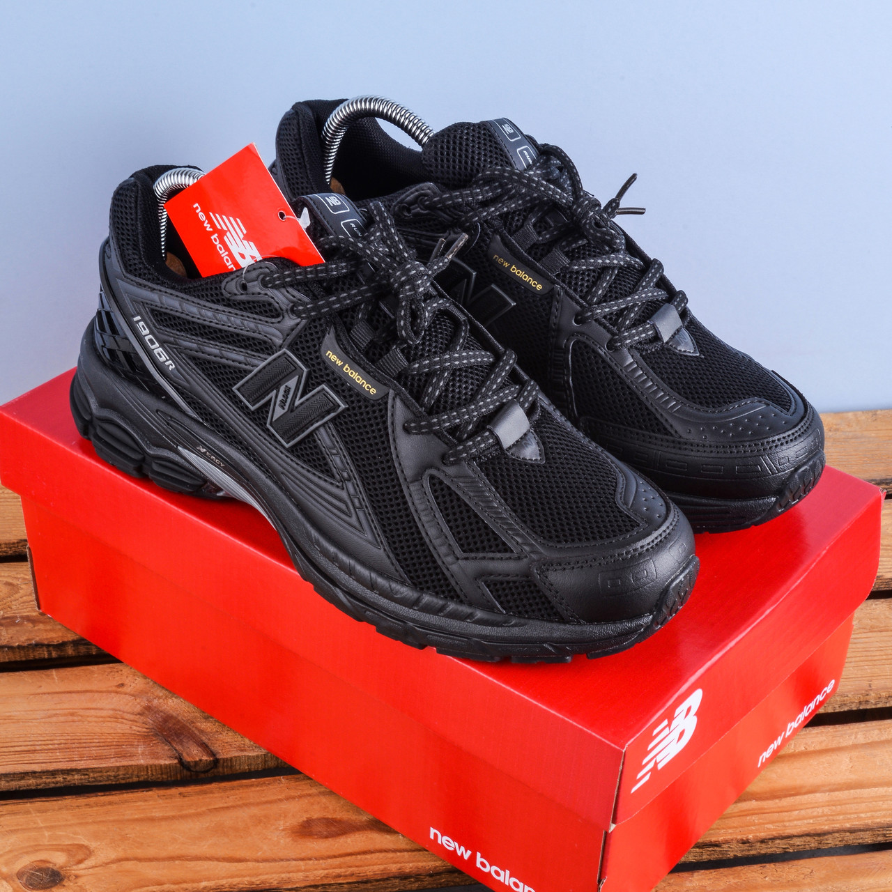 Чоловічі Кросівки New Balance 1906R повністю чорні