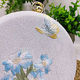 Жіноча вечірня сумочка з шовковою вишивкою в стилі ханьфу Біла з блакитним, фото 4