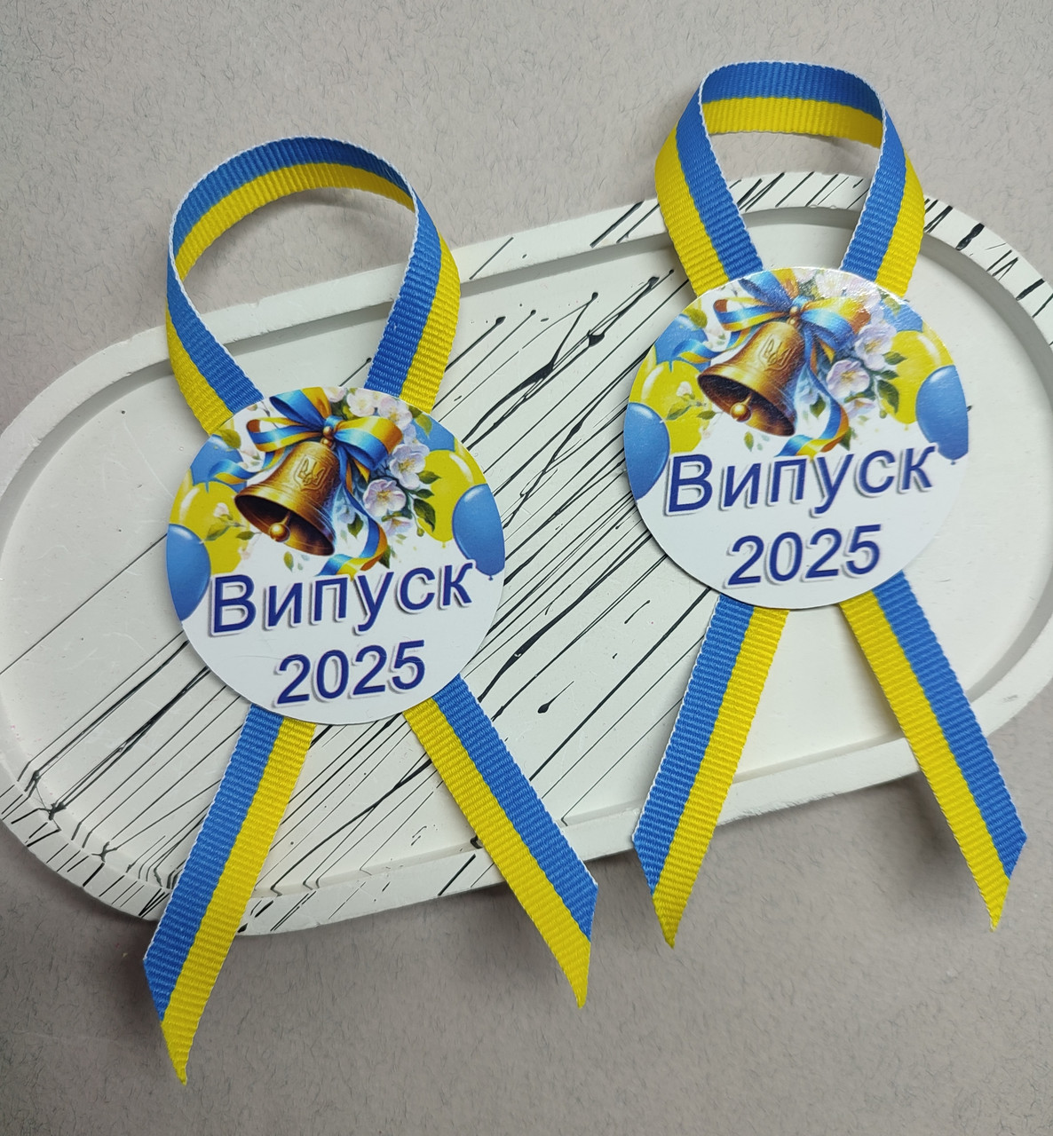Значок випускника 25 грн Брошка випускника випускник школи випускник дитячий садок брошка українська