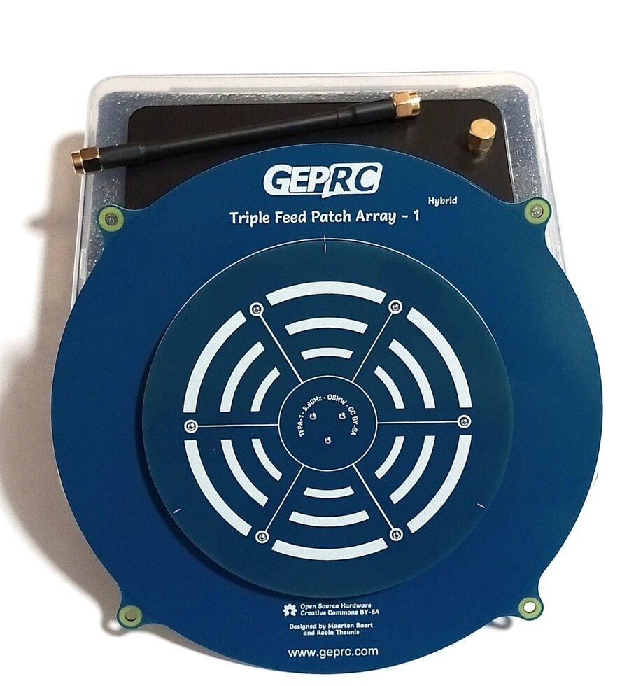 Антена 5,8GHz 14,4dBi, з круговою поляризацією RHCP/LHCP, GEPRC Triple Feed Patch Array, 150 мм, RP SMA-male