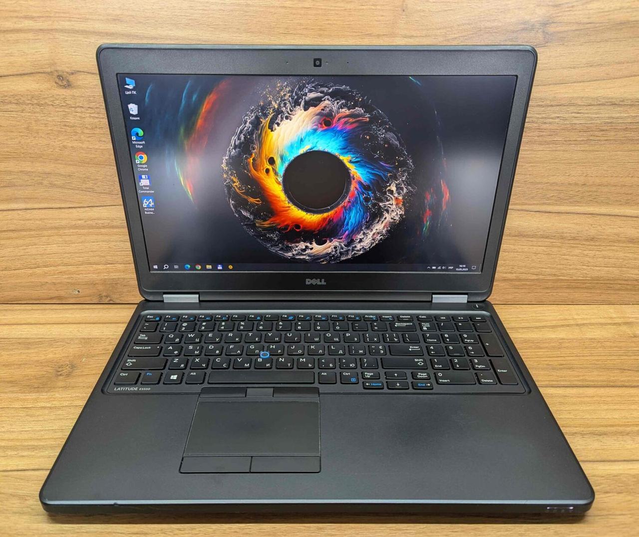 Б/в Ноутбук Dell Latitude E5550 15.6" 1920x1080| Core i5-5300U| 8 GB RAM| 240 GB SSD| HD 5500