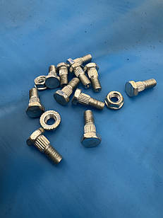 Болт М6х16 зубчастий із гайкою для кріплення сегмента Шумахер комбайна