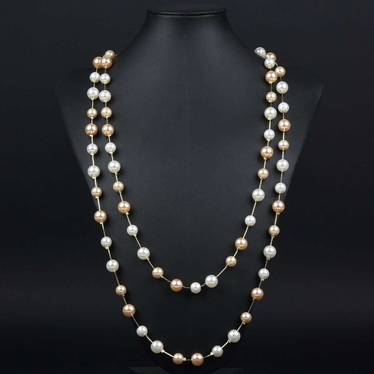 Кольє довге на металевій лимонній нитці з білими та кремовими намистинами без застібки довжина 170 см