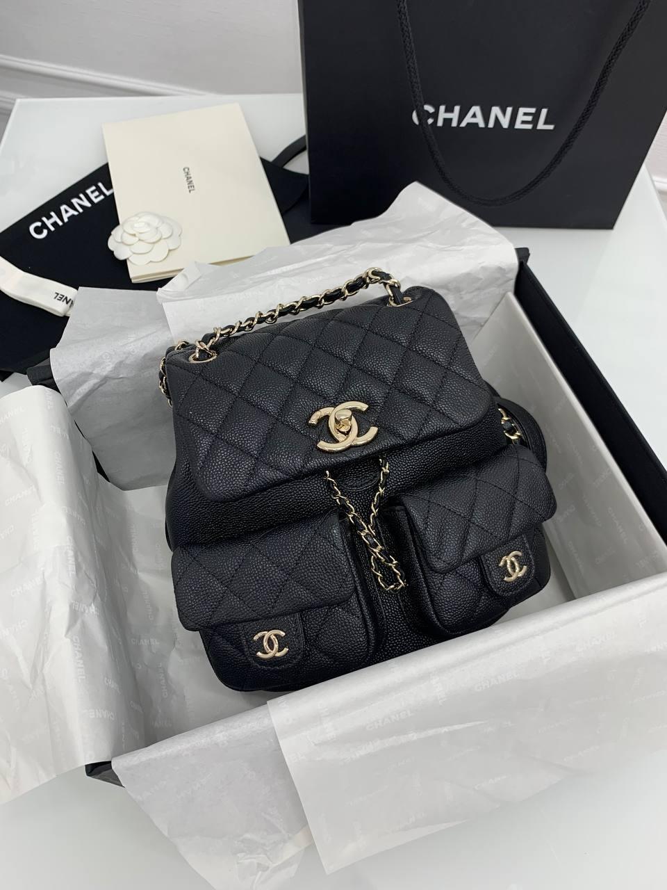 Жіночий чорний шкіряний мінірюкзак Chanel Duma Шанель
