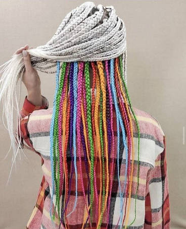 Канекалон однотонний