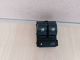 Кнопки склопідйомника лівих дверей Fiat Ducato 250, Peugeot Boxer 3, Citroen Jumper 3 (2006-2014), 735498684
