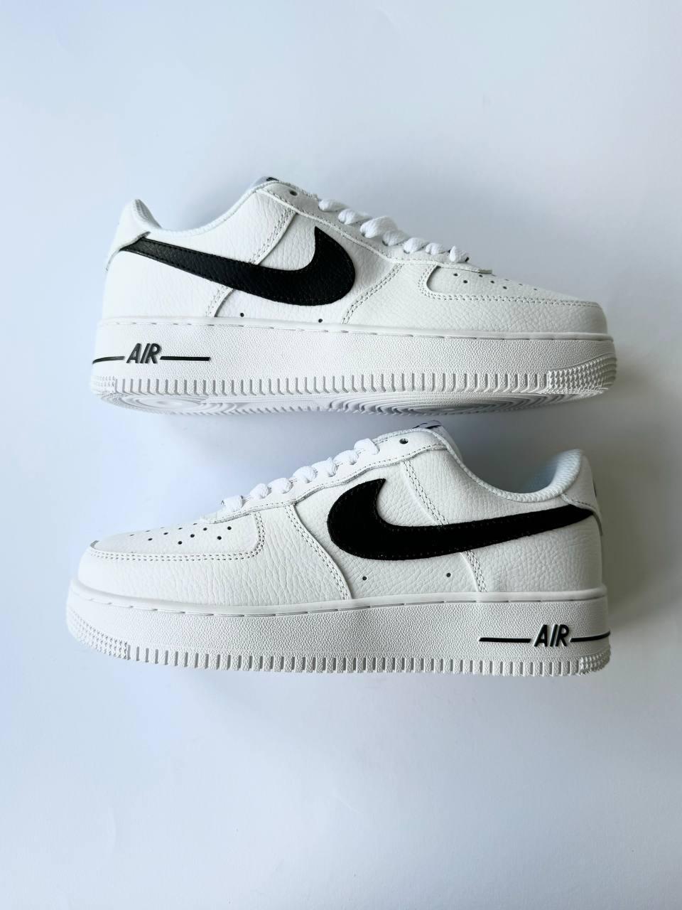 Кросівки шкіряні класичні Nike Air Force Найк Форси білі з чорним. Стильні кросівки молодіжні