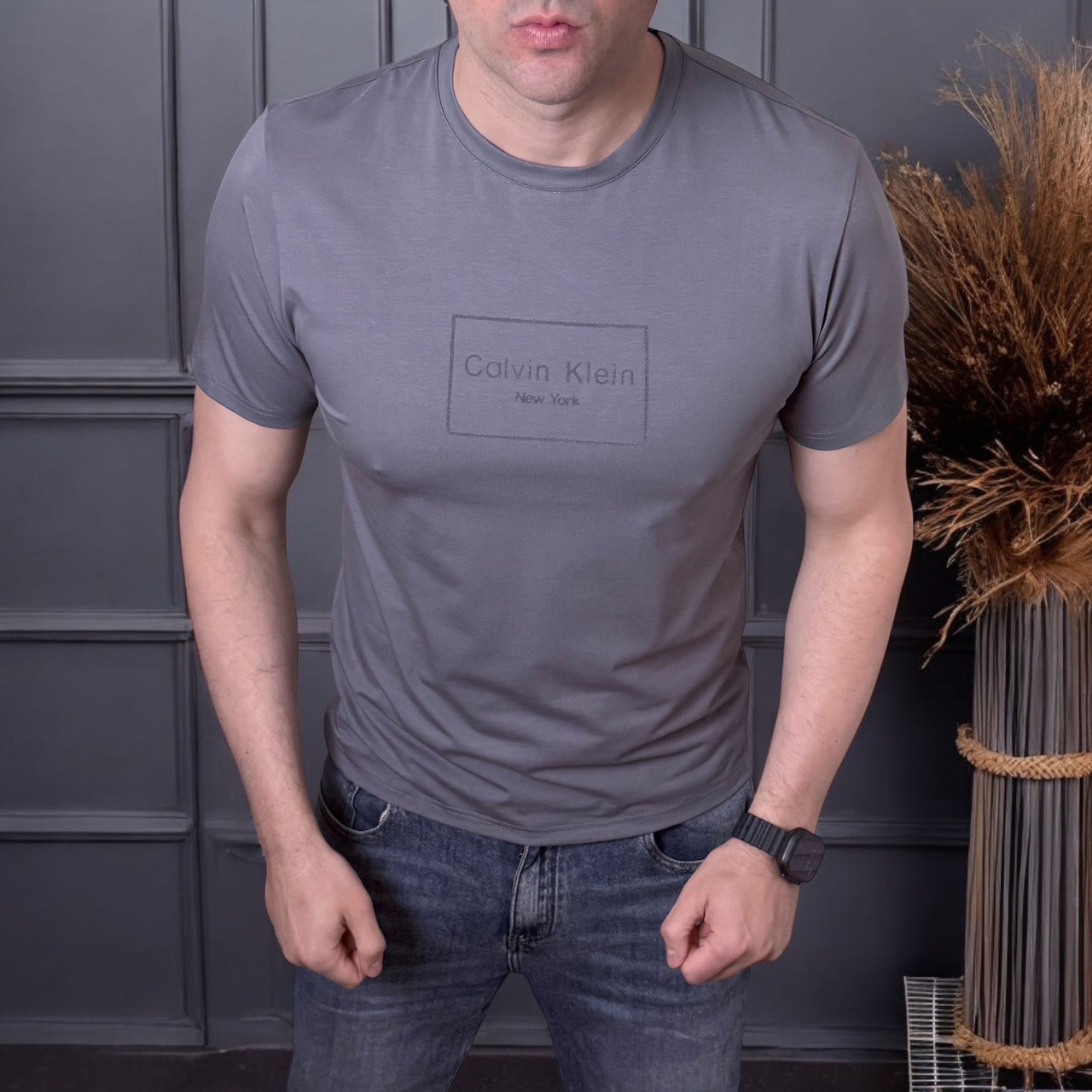 Футболка чоловіча сіра Calvin Klein модна брендова чоловіча футболка для чоловіків