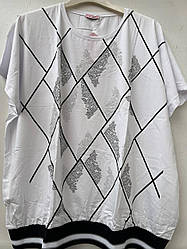 Жіноча футболка білого кольору повномірна з принтом розміри L (50-52), XL (54-56)