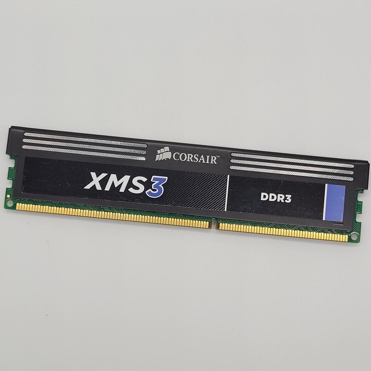 Ігрова оперативна пам'ять Corsair DDR3 4Gb 1333MHz PC3-10600U 2R8 CL9 (CMX12GX3M3A1333C9) Б/В