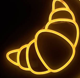 Неонова LED вивіска Круасан 490х230мм