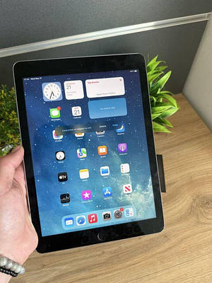 iPad Pro 128G 9.7インチ Apple iPad Pro 9.7インチ Wi-Fiモデル 128GB 価格比較 - 価格.com