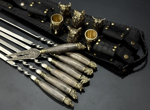 Набір шампурів Люкс Nb Art Звірі з чарками та вилкою в закритому сагайді 13 предметів 47330185