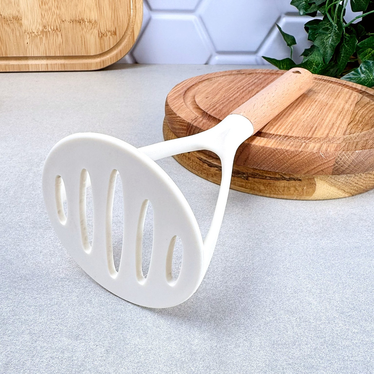 Прес для картоплі GK-2110 Milk, 25.5 см