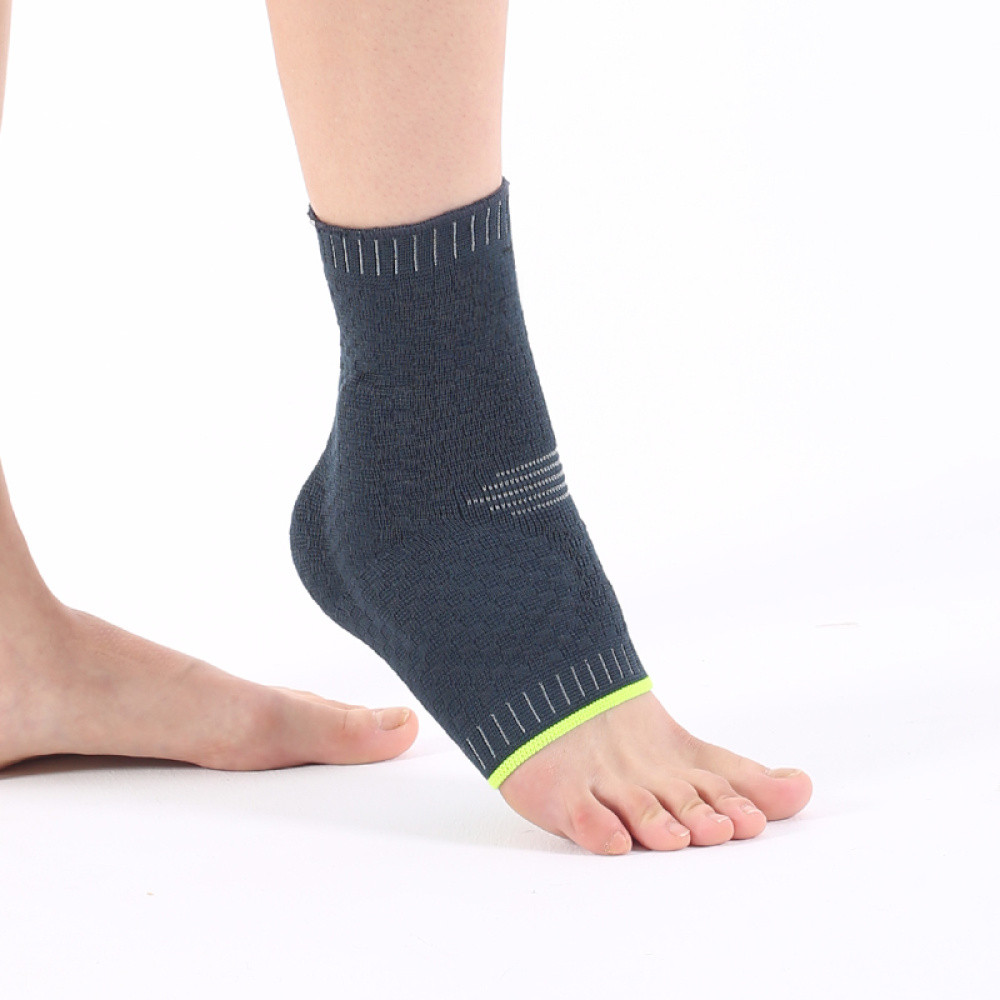 Бандаж на гомілковостопний суглоб Ortomedica REF-720 еластичний, з силіконовою вставкою, фото 1